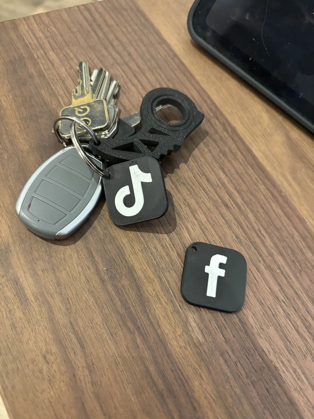 NFC KEYCHAIN [FREE FOR SELL] preview 2