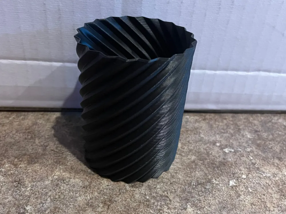 spiral pencil holder (free to sell) preview