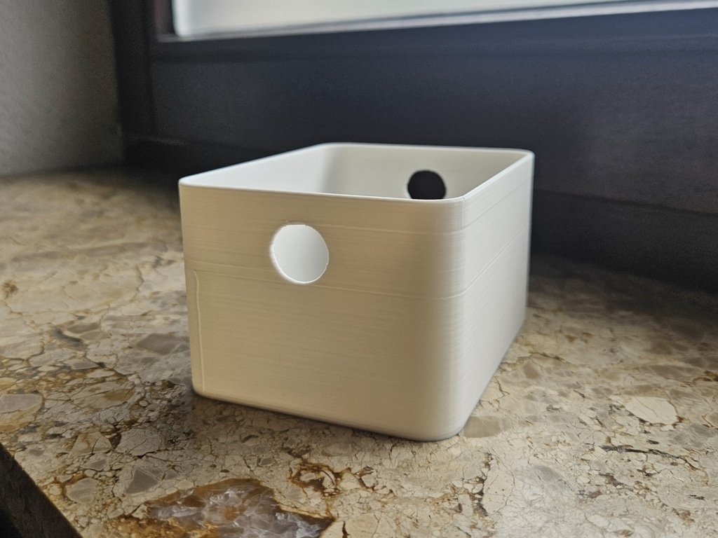 Customizable Organizer Box with Hole (Fusion360) preview